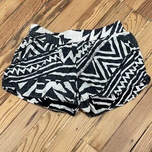 SAM & LAVI Black and White Geometric Women's Shorts